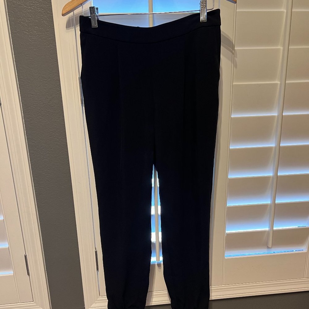 Chelsea28/Trouve Crepe Jogger Pants